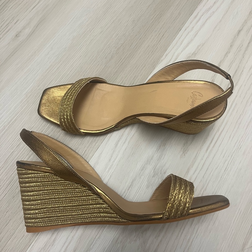 LIKE NEW Castaner Metallic Gold Wedge Sandals